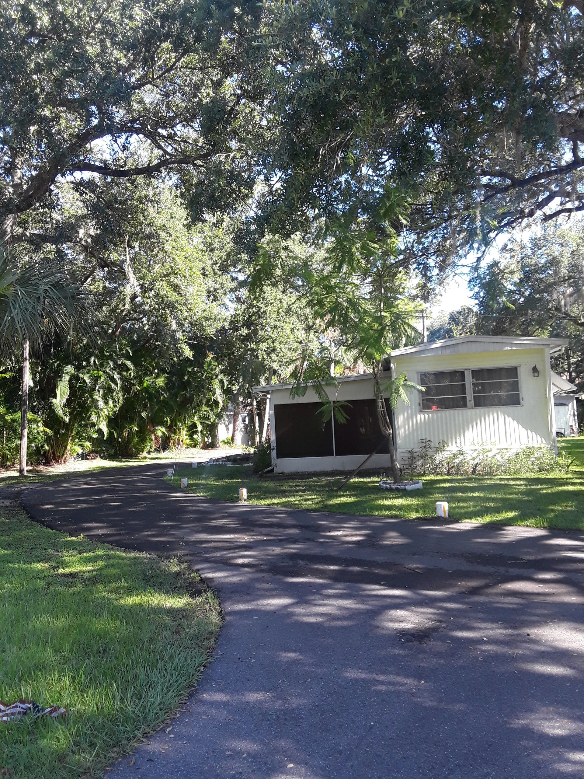 Mobile Home Park, RV Lots Twin Pines Village Fort Myers, Florida